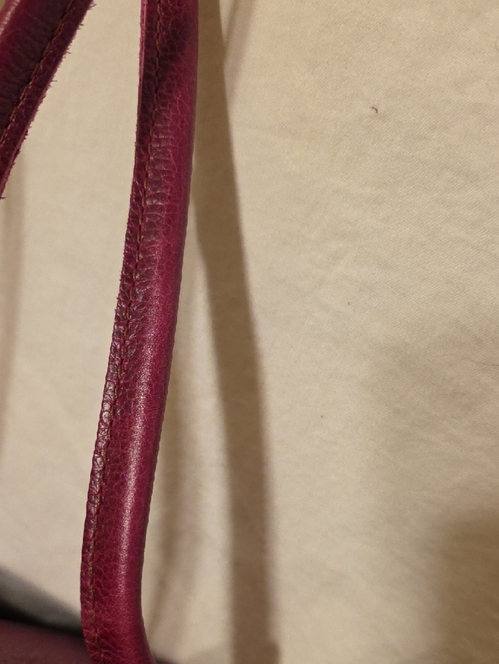 Portland Leather Devan Tote - Picture 5 of 7